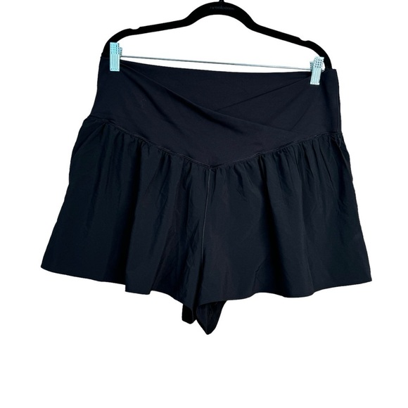 OFFLINE By Aerie Real Me Crossover Flowy Short Black Size XXL 2023 - Picture 2 of 10